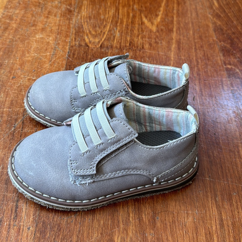 Dress shoes